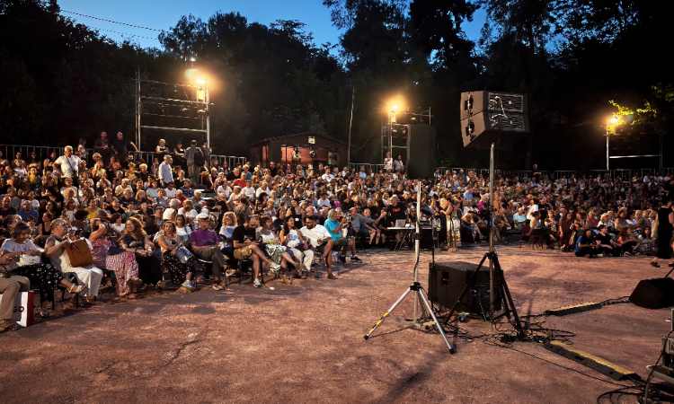 Το Ευριπίδειο Θέατρο άνοιξε την αυλαία του Φεστιβάλ Ρεματιάς Χαλανδρίου