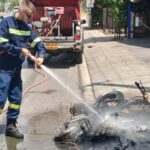 Στις φλόγες τυλίχθηκε ηλεκτρικό μοτοποδήλατο στο Χαλάνδρι