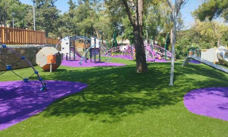 Προσωρινά κλειστή η παιδική χαρά επί της οδού Παναγίας Ελευθερώτριας και Πεύκων