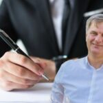 Β. Σάρκουλας: Αδιαφάνεια και εξυπηρέτηση ιδιωτικών συμφερόντων