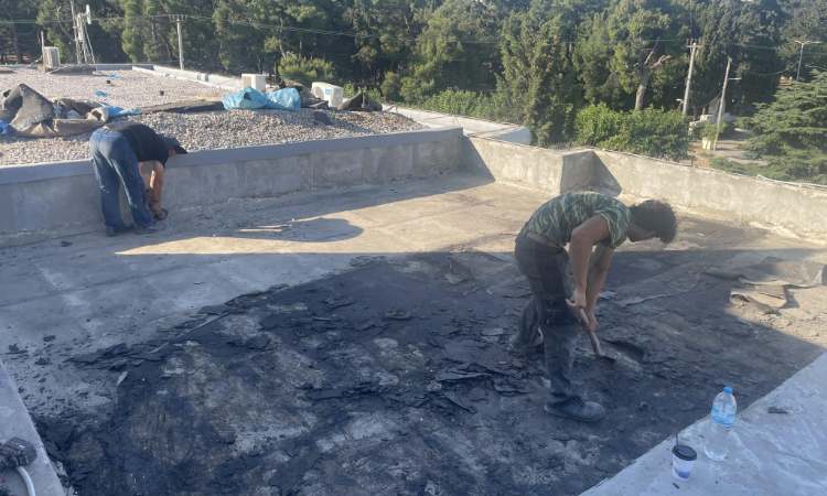 Εργασίες υγρομόνωσης στην ταράτσα του δημαρχείου Παπάγου – Χολαργού