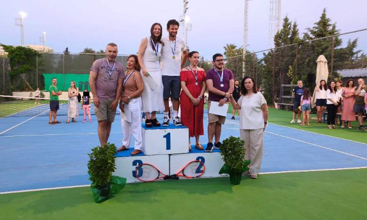 Βραβεύτηκαν οι αθλητές αντισφαίρισης στο Μαρούσι