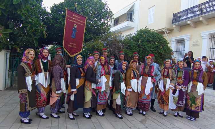 Στην Άνδρο η Χορευτική Ομάδα της Κίνησης Βορείων Προαστίων