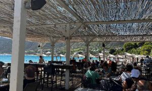 Ολοκληρώθηκε το πρόγραμμα θαλάσσιων μπάνιων για τα ΚΑΠΗ Λυκόβρυσης – Πεύκης