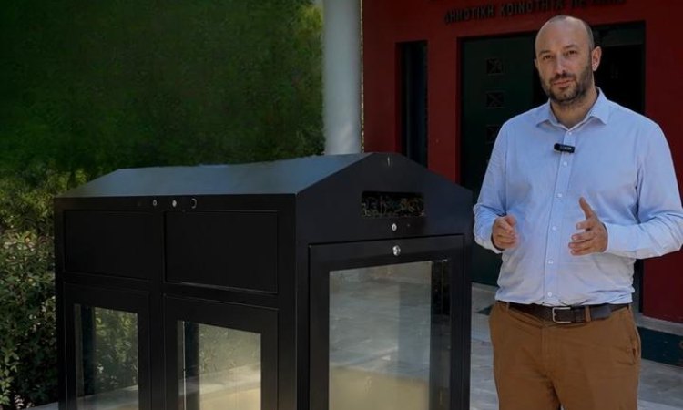«Έξυπνοι κάδοι» ανακύκλωσης με ηλιακά πάνελ στα δύο δημαρχεία Λυκόβρυσης και Πεύκης