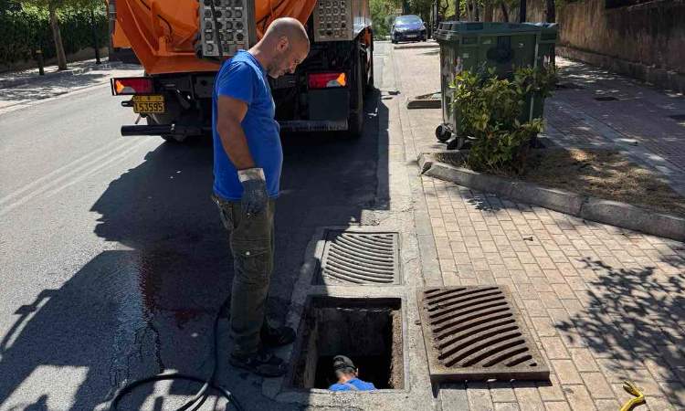 Εργασίες καθαρισμού πραγματοποιήθηκαν στο δίκτυο ομβρίων υδάτων του Δήμου Παπάγου – Χολαργού
