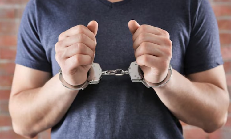 Συνελήφθη 22χρονος για βίαιες επιθέσεις σε δύο γυναίκες σε Μαρούσι και Λεωφόρο Κηφισιάς