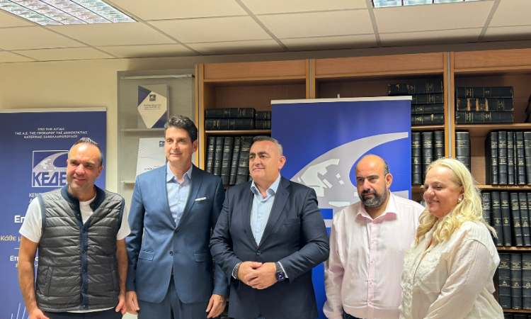 ΚΕΔΕ: Ρήτρα νησιωτικότητας και ειδική μέριμνα για τα μικρά νησιά