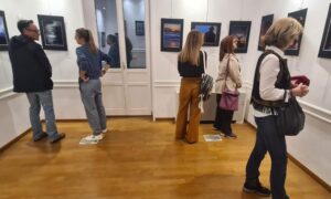 Εγκαίνια για την έκθεση της Μ. Σχολινάκη στο Μαρούσι