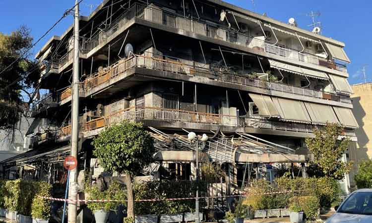 Δράσεις στήριξης για τους κατοίκους του κτηρίου της οδού Κασταμονής που παραδόθηκε στις φλόγες