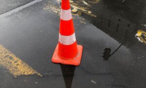 Χολαργός: Καθίζηση οδοστρώματος στην οδό Καρπάθου – Διακόπηκε η κυκλοφορία