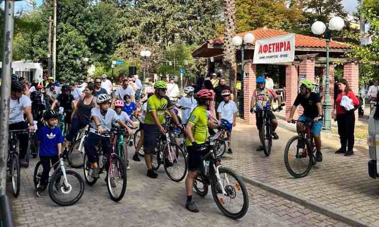 Μεγάλη συμμετοχή στη δράση πεζοπορίας και ποδηλασίας στον Δήμο Λυκόβρυσης – Πεύκης